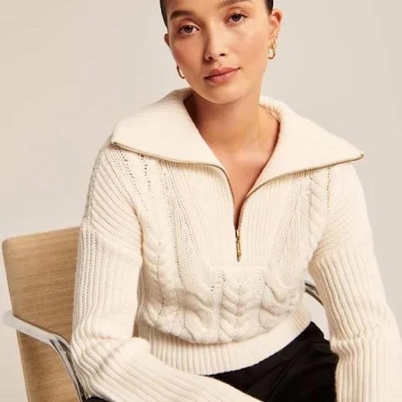 Abercrombie & Fitch Sweaters - Abercrombie Half Zip Sweater